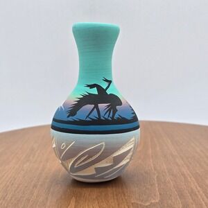 Hand Painted Native American Pottery‎ Vase Warren Dineh Artist Signed